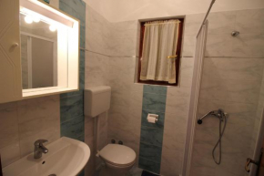  Apartment in Vrvari with Two-Bedrooms 1  Пореч